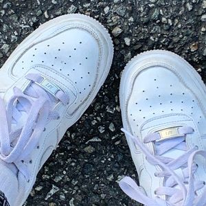 Meet your Posher, Ariana